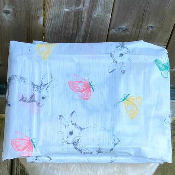 Large Bunnies and Butterflies Tablecloth - Picture 2 of 3
